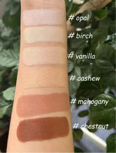 Cargar imagen en el visor de la galería, CH Foundation Stick Tint Moisturizer