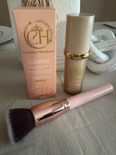 Cargar imagen en el visor de la galería, Sunscreen Foundation Serum SPF 50
